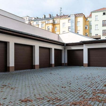 Designed Apartment Next To Vaclav Square With Terrace And Private Garage Prag Exterior foto